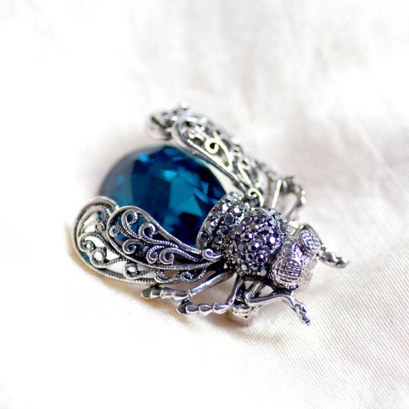 Crystal Insect Brooch Jewelry cb5feb1b7314637725a2e7: Blue|Purple|Red