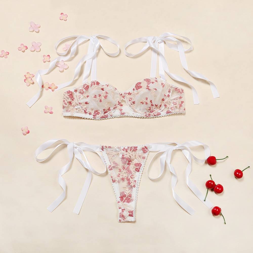 Women's Set of Bra and Panty with Embroidery