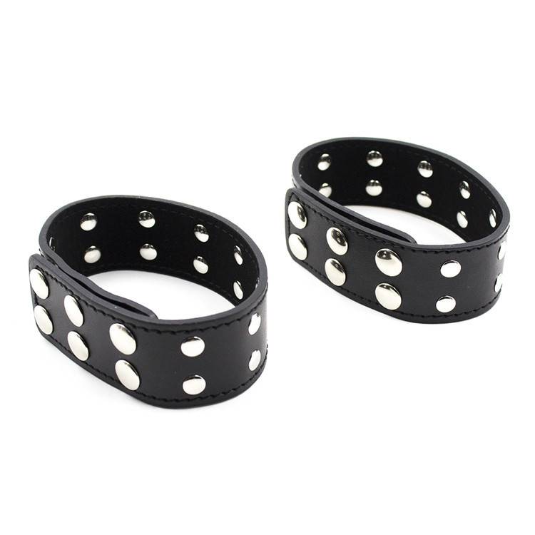 Cute Comfortable Restrictive Leather Men's Cuffs